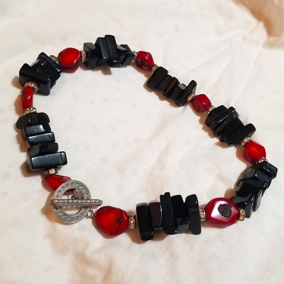 CHUNKY RED Coral Black Onyx Hand crafted Necklace - Picture 5 of 8